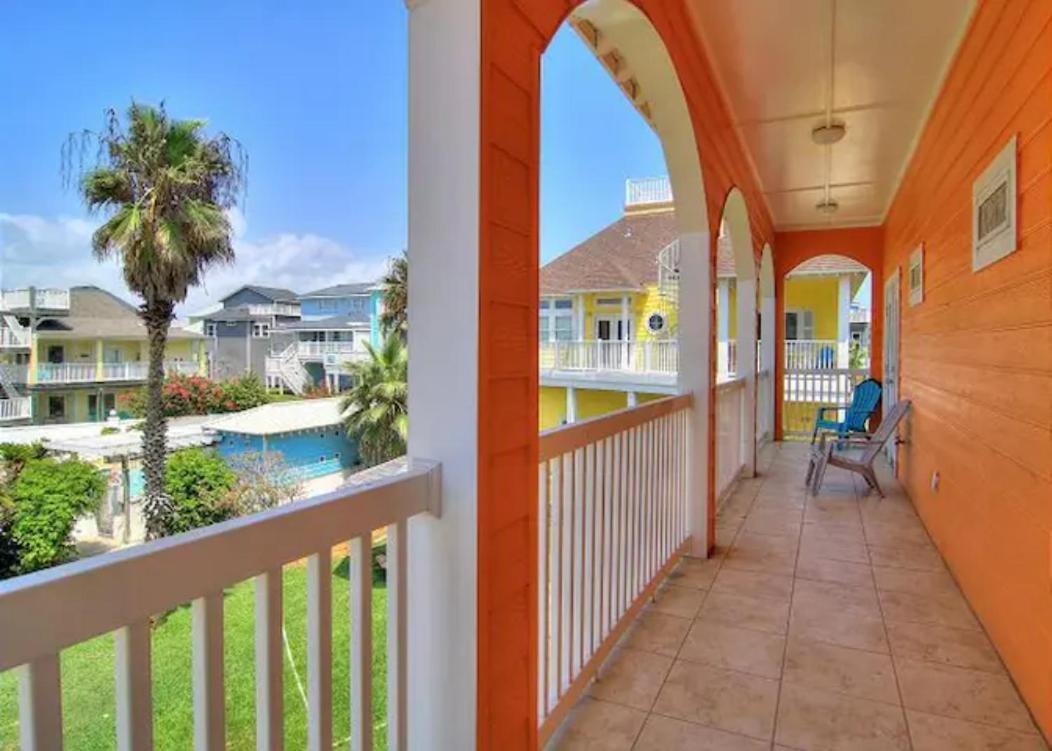 7 Bedroom Home Steps To The Beach With 4 Patios And Pool! Sleeps 20 Port Aransas Eksteriør billede