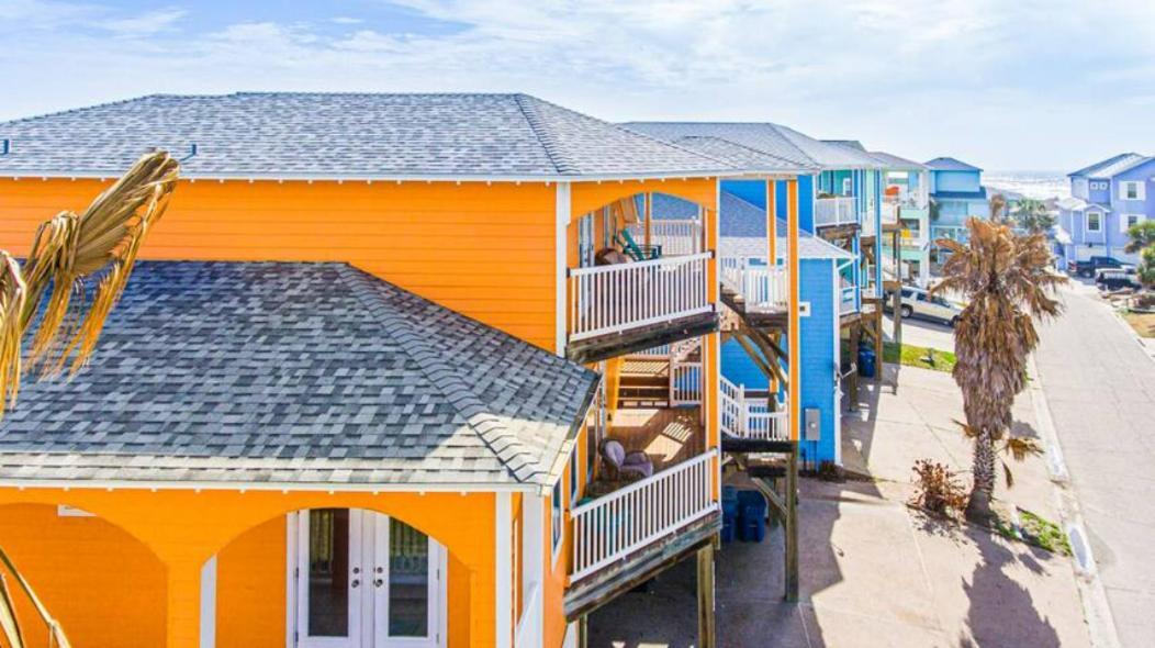 7 Bedroom Home Steps To The Beach With 4 Patios And Pool! Sleeps 20 Port Aransas Eksteriør billede