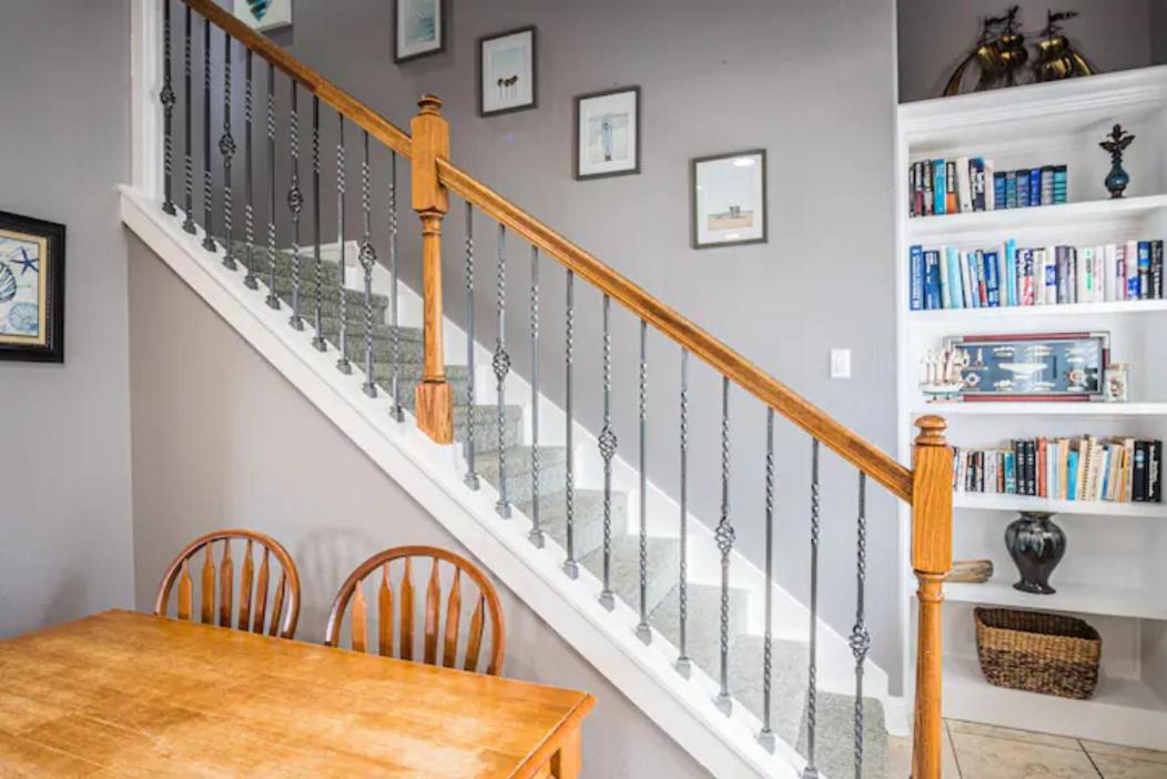 7 Bedroom Home Steps To The Beach With 4 Patios And Pool! Sleeps 20 Port Aransas Eksteriør billede