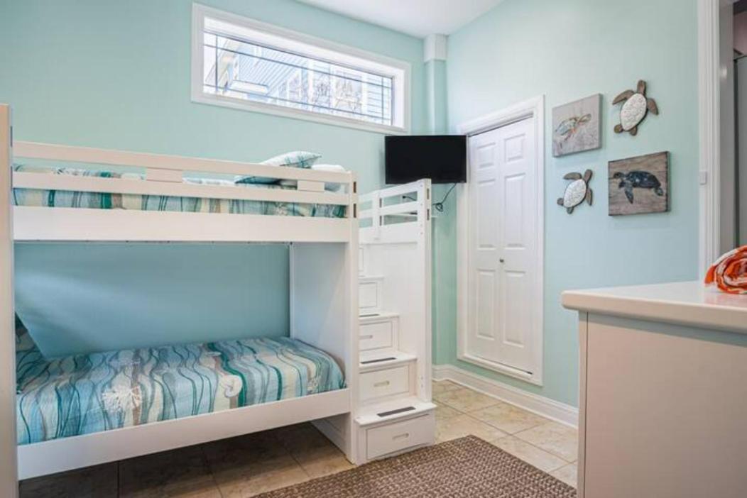 7 Bedroom Home Steps To The Beach With 4 Patios And Pool! Sleeps 20 Port Aransas Eksteriør billede