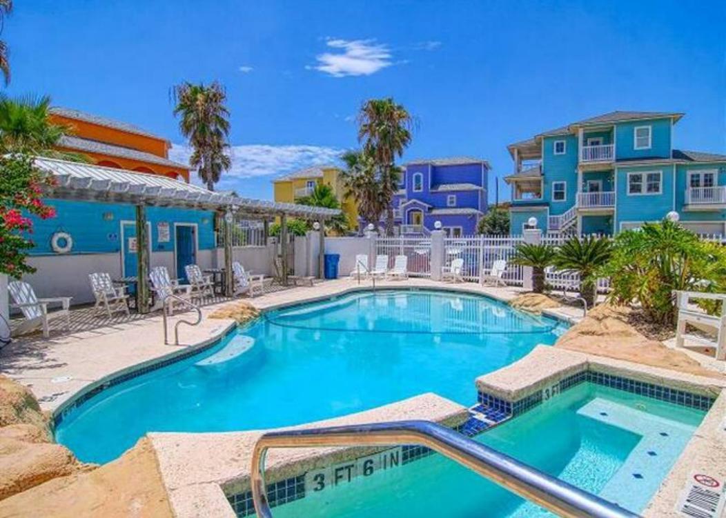 7 Bedroom Home Steps To The Beach With 4 Patios And Pool! Sleeps 20 Port Aransas Eksteriør billede