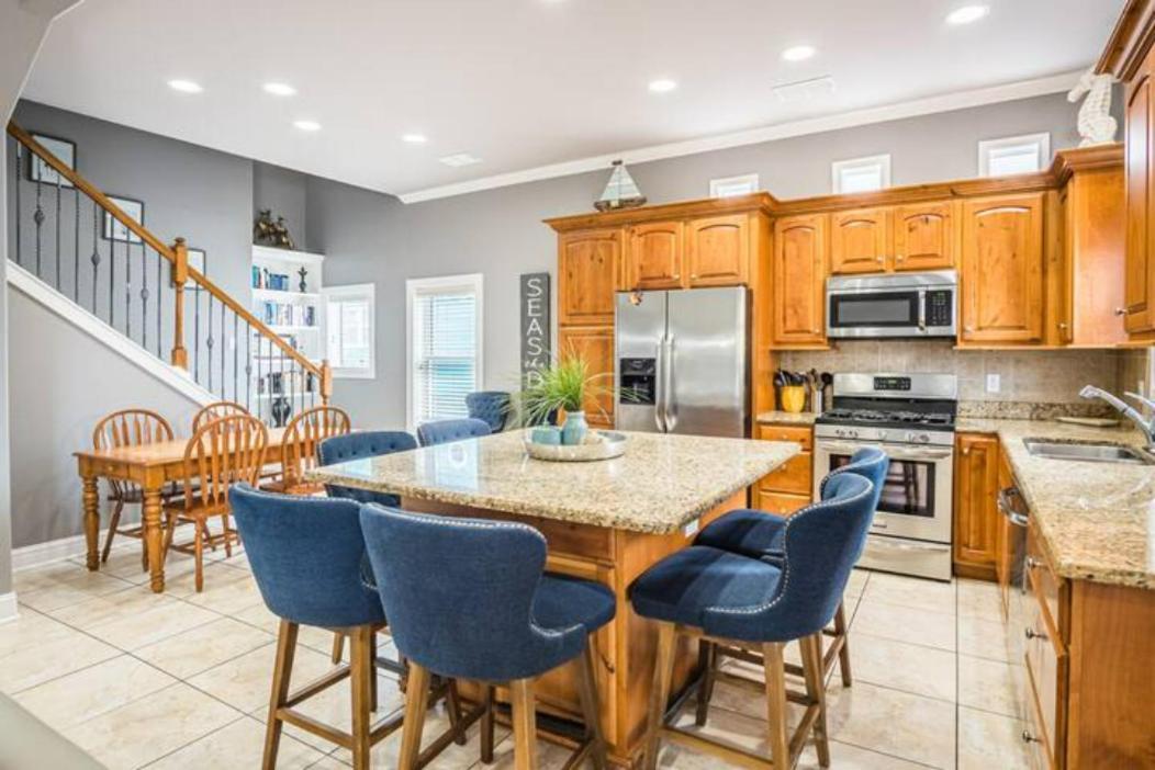 7 Bedroom Home Steps To The Beach With 4 Patios And Pool! Sleeps 20 Port Aransas Eksteriør billede