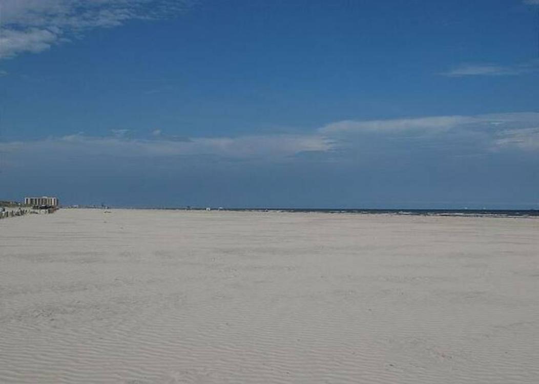 7 Bedroom Home Steps To The Beach With 4 Patios And Pool! Sleeps 20 Port Aransas Eksteriør billede