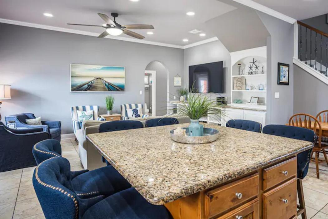 7 Bedroom Home Steps To The Beach With 4 Patios And Pool! Sleeps 20 Port Aransas Eksteriør billede