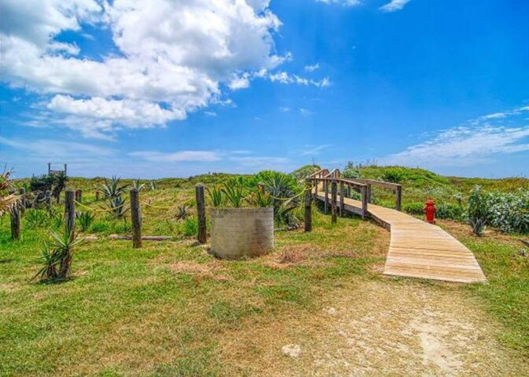 7 Bedroom Home Steps To The Beach With 4 Patios And Pool! Sleeps 20 Port Aransas Eksteriør billede